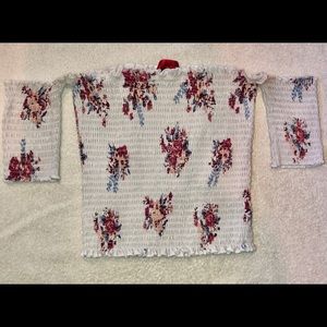 Off the shoulder Crop top